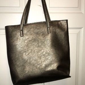 Lightweight Tote